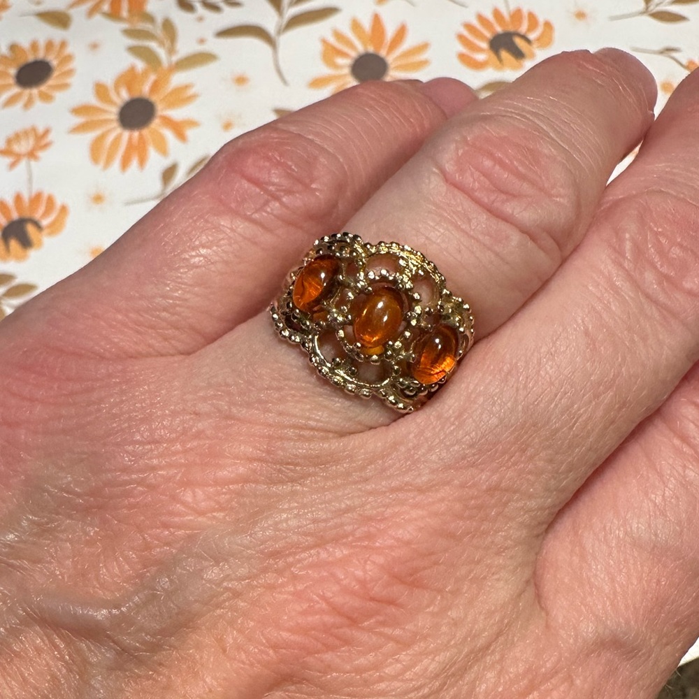 Gemstone ring